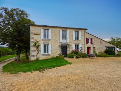 Demeure - 300 m² - 10 pièces