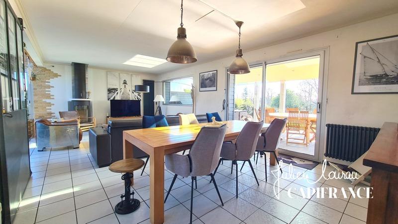 Maison - 160 m² - 6 pièces