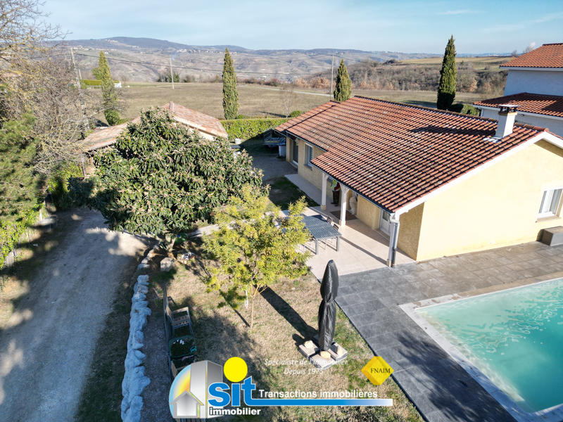 Maison - 111 m² - 5 pièces