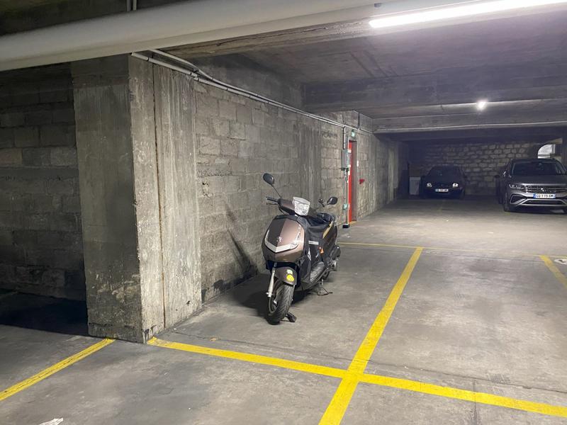 Parking - 24 m²