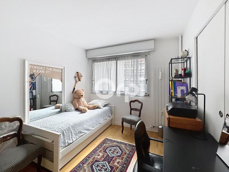 Appartement - 80 m² - 4 pièces