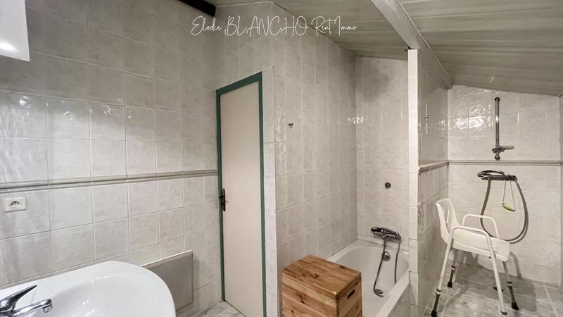 Maison - 136 m² - 7 pièces