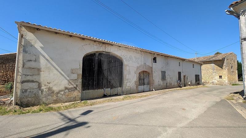 Maison - 420 m² - 17 pièces