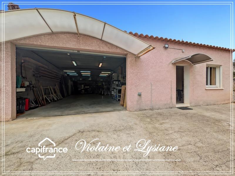 Propriété - 179 m² - 8 pièces