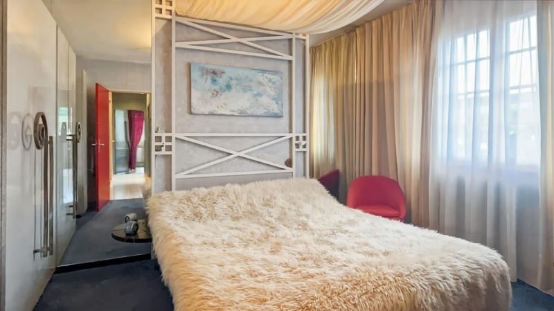 Maison traditionnelle - 193 m² - 7 pièces