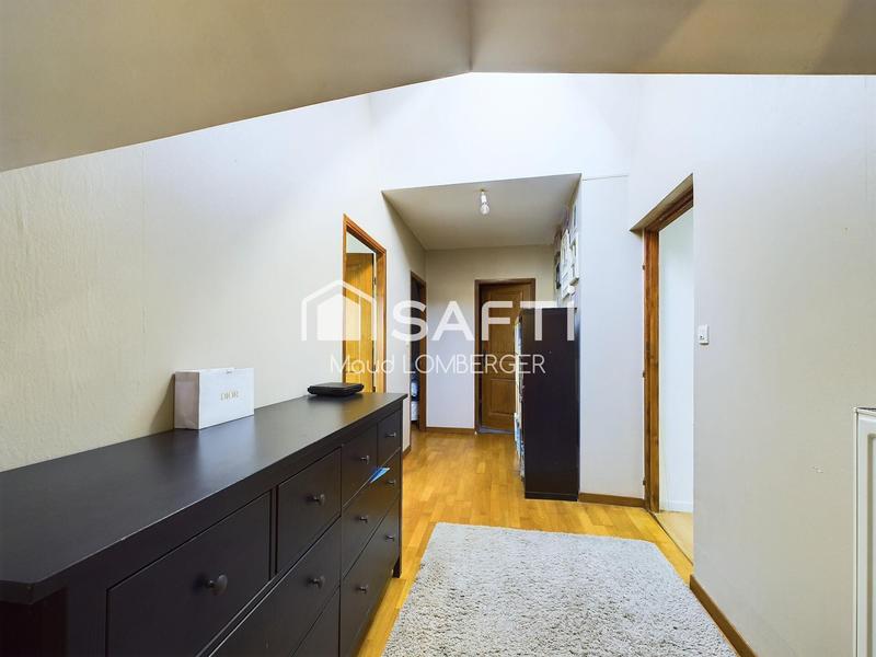 Maison - 159 m² - 8 pièces