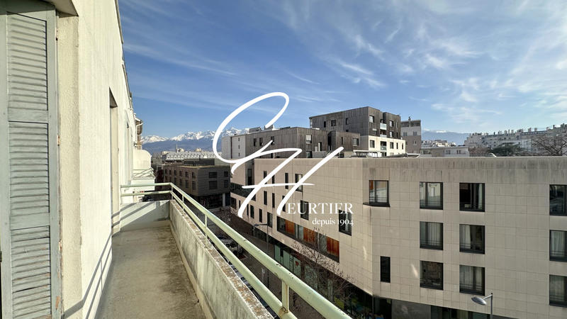 Appartement - 77 m² - 4 pièces