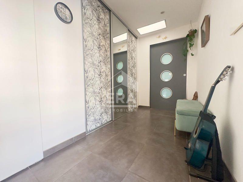 Appartement - 136 m² - 6 pièces