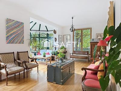 Villa - 212 m² - 11 pièces