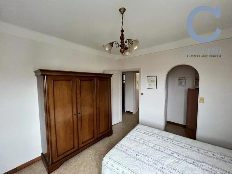 Appartement - 117 m² - 6 pièces