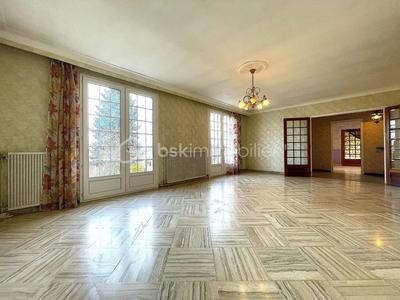 Villa - 140 m² - 5 pièces