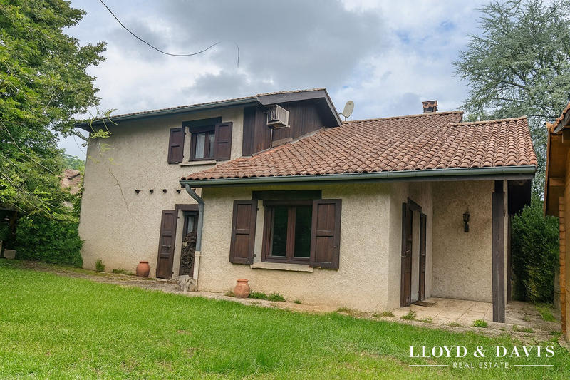 Maison - 147 m² - 6 pièces