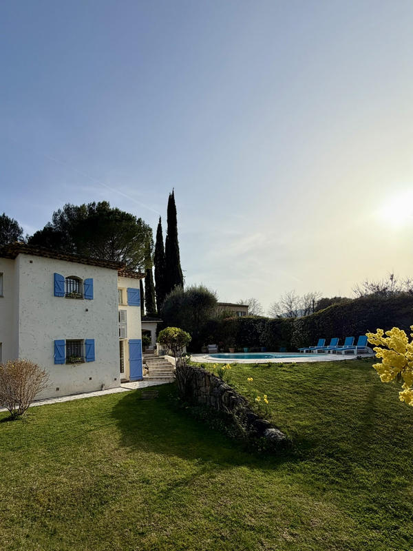 Mas - 198 m² - 7 pièces