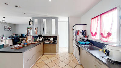 Maison - 110 m² - 4 pièces