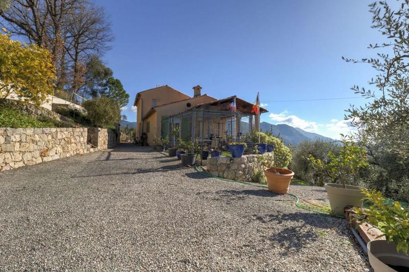 Maison - 137 m² - 5 pièces