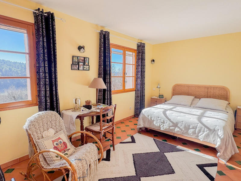 Maison - 166 m² - 6 pièces