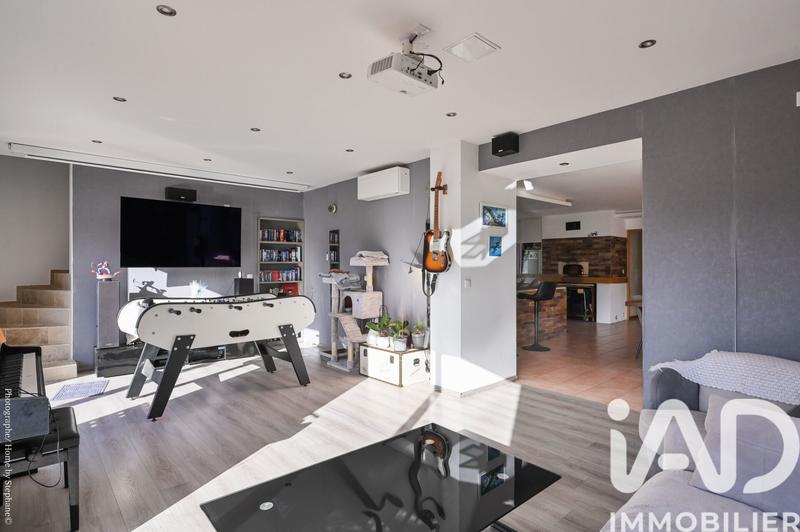 Maison - 262 m² - 11 pièces