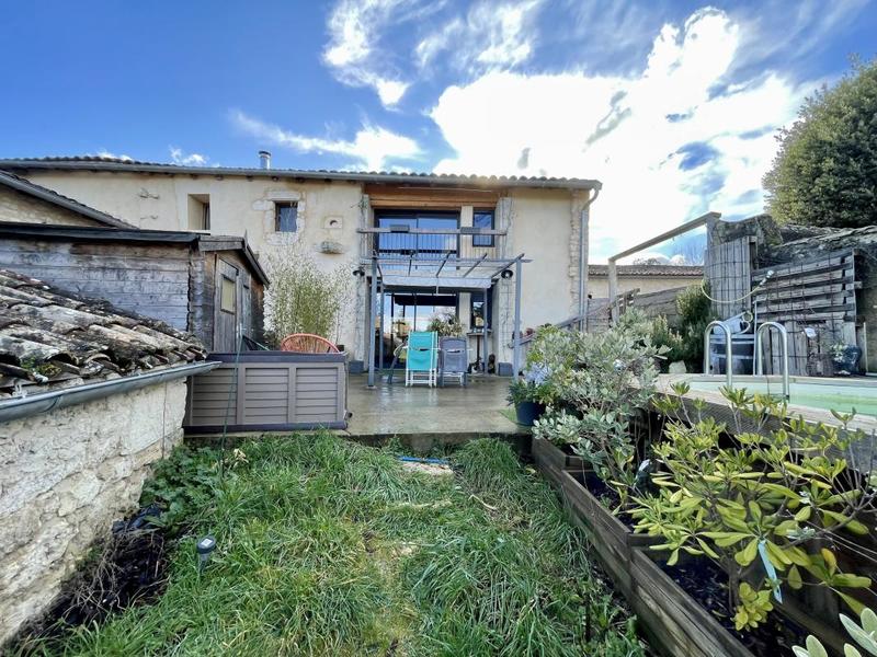 Maison - 145 m² - 6 pièces