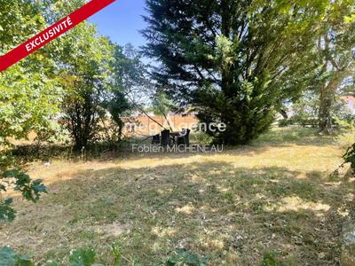 Terrain constructible - 627 m²