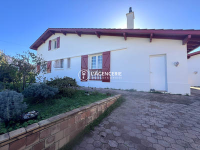 Maison traditionnelle - 130 m² - 6 pièces