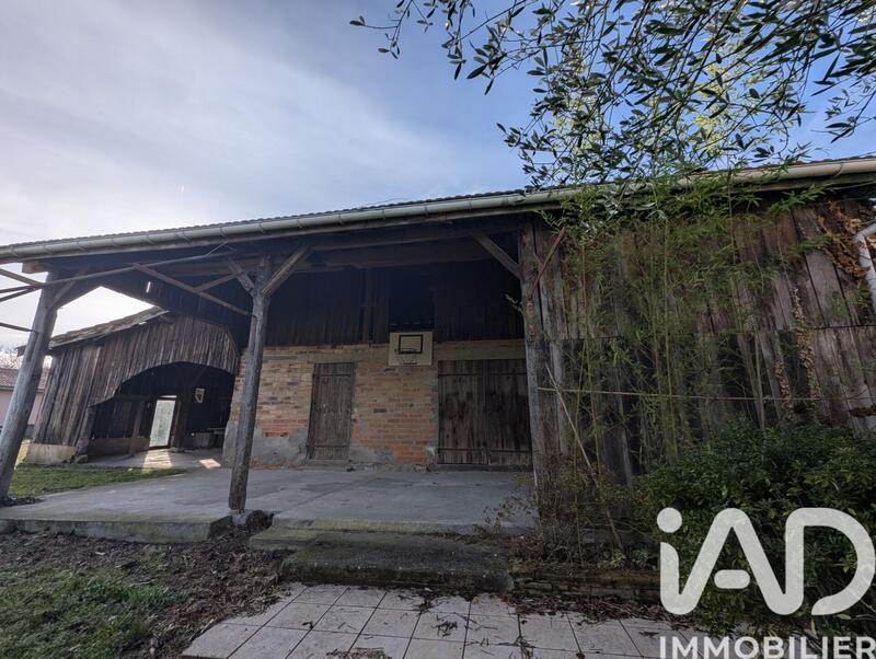 Maison - 205 m² - 7 pièces