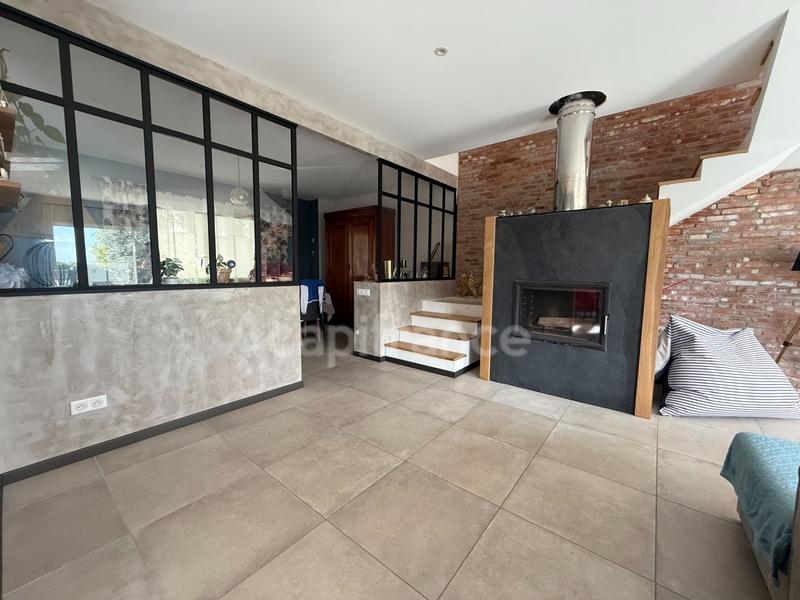 Maison - 204 m² - 7 pièces