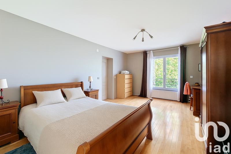 Maison - 177 m² - 7 pièces