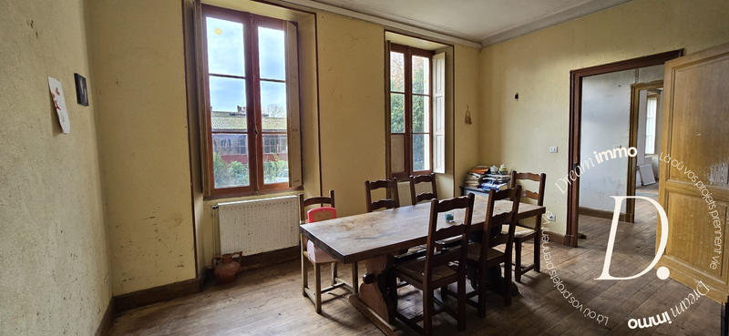 Maison - 200 m² - 4 pièces