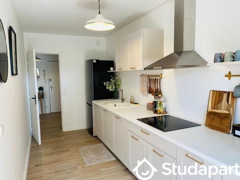 Chambre - 10 m² - 1 pièce