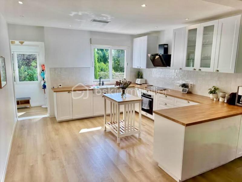 Maison traditionnelle - 160 m² - 5 pièces