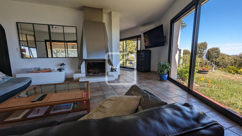 Propriété - 170 m² - 5 pièces