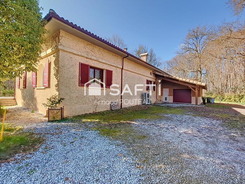 Propriété - 255 m² - 8 pièces