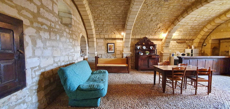 Maison - 250 m² - 4 pièces