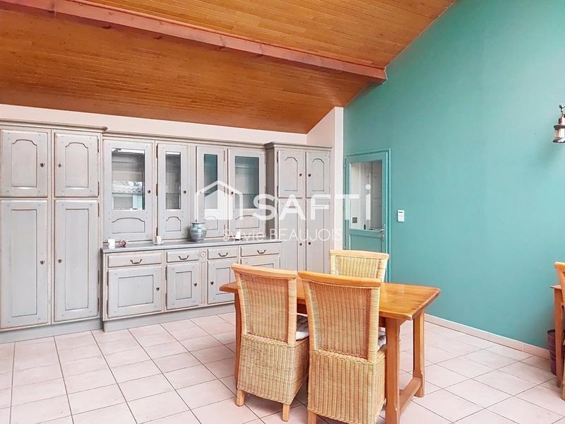 Maison - 258 m² - 7 pièces