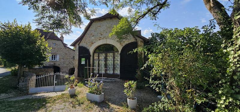 Maison - 249 m² - 4 pièces