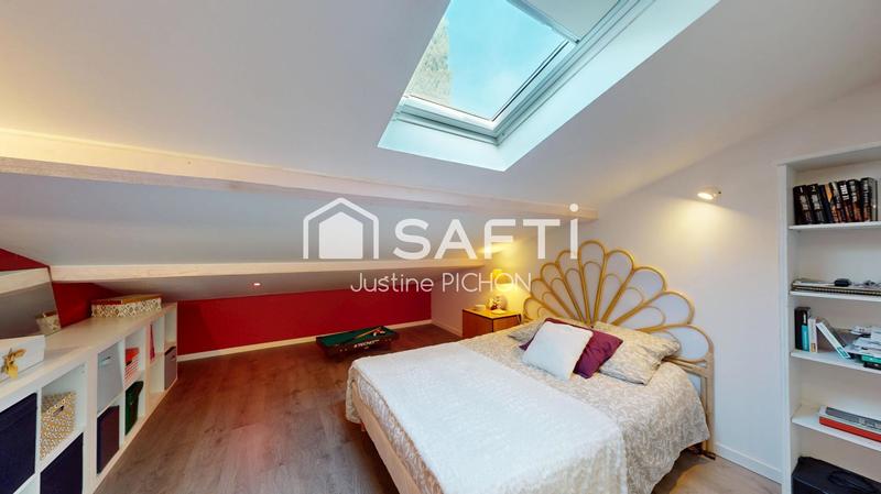 Maison - 160 m² - 5 pièces