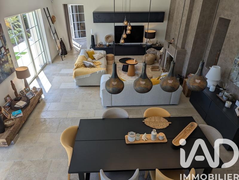 Maison - 192 m² - 6 pièces