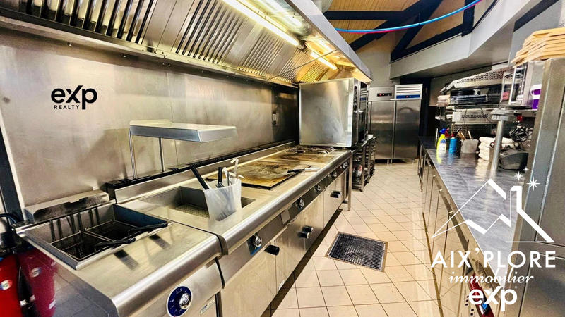 Fonds de commerce - Magasins - 308 m²