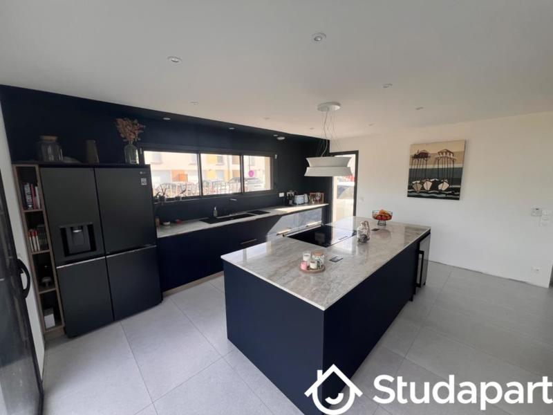 Chambre - 13 m² - 1 pièce