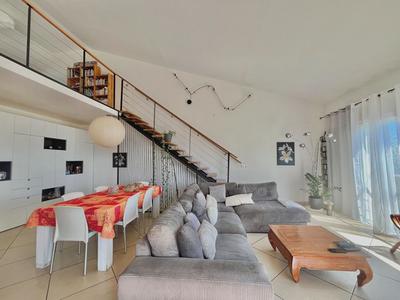 Villa - 220 m² - 5 pièces