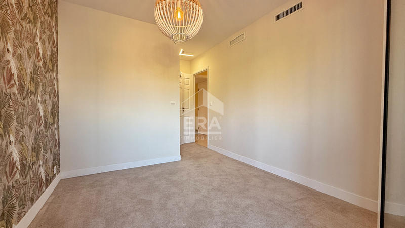 Appartement - 99 m² - 3 pièces