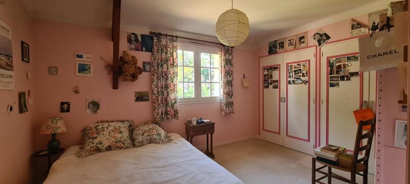 Maison - 274 m² - 11 pièces