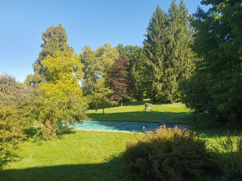 Propriété - 306 m² - 10 pièces