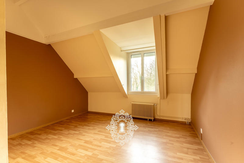 Maison - 195 m² - 7 pièces