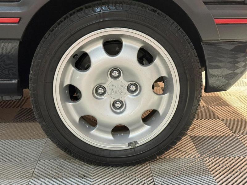 Peugeot 205 Gti 1,9 l blindée ex Bernard Arnault