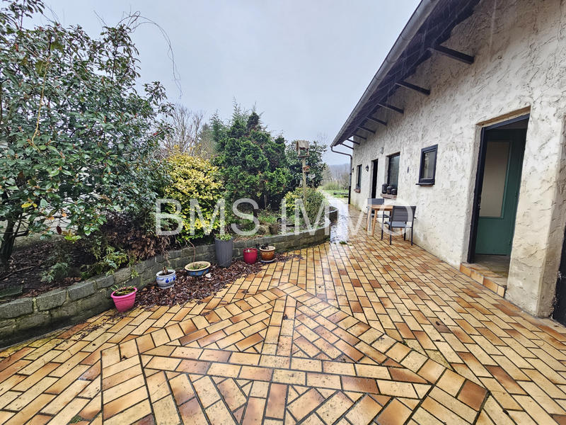 Maison - 93 m² - 4 pièces