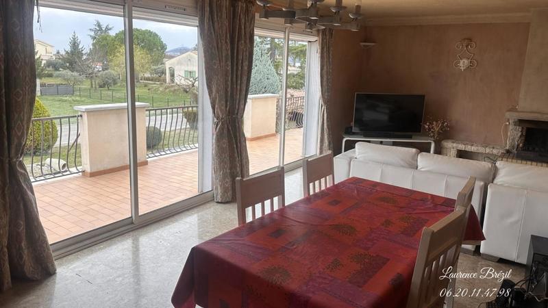 Maison - 217 m² - 7 pièces