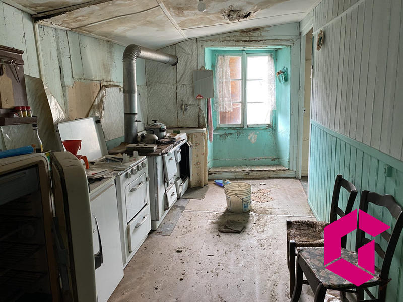 Maison - 140 m² - 2 pièces