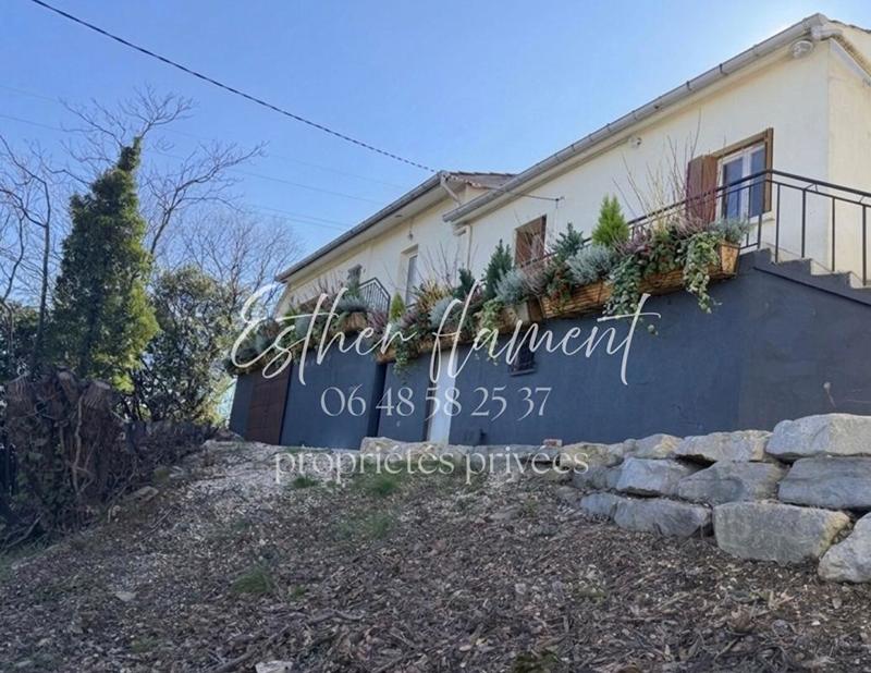 Maison - 95 m² - 4 pièces