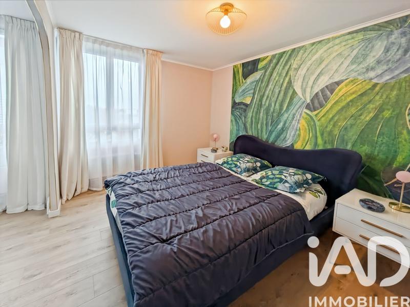 Appartement - 90 m² - 5 pièces